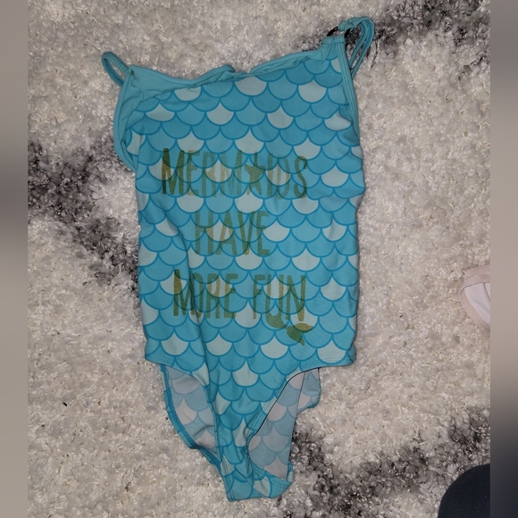 Girls size 6/8 Bathing Suits and Coverup - Picture 6 of 8